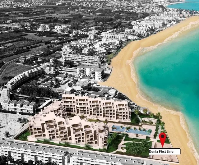 Ático dúplex frente a playa L'Estanyo en Dénia - foto 2