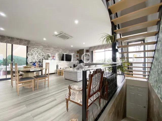 Casa o chalet independiente en venta en Calle d'Enric Morera — 33