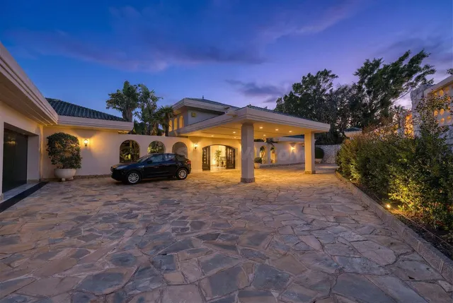 Chalet 10 habitaciones 2600m² en venta - Marbella - foto 4