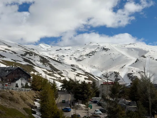 Tu refugio moderno con terraza panorámica en Sierra Nevada — 19
