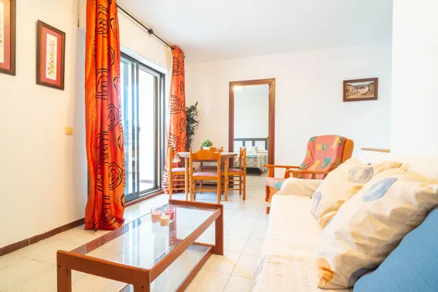 Amplio apartamento en la zona de Magic World — 10
