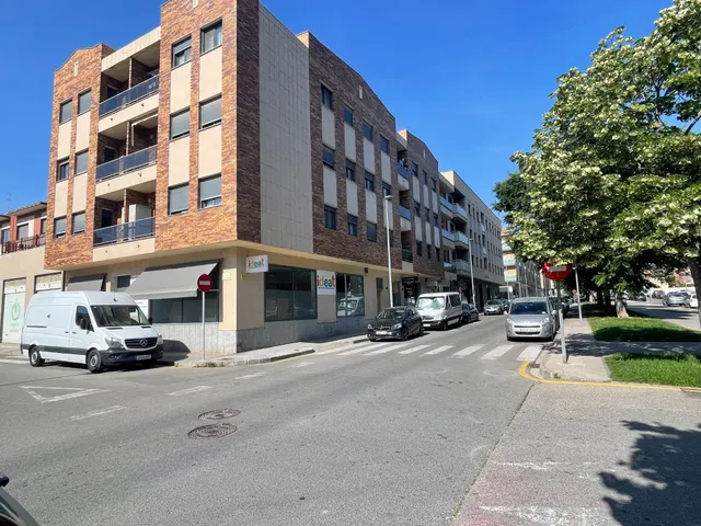 Espacio, comodidad y ubicación: vivienda familiar con ascensor, balcón, parking y trastero en Amposta. — 19