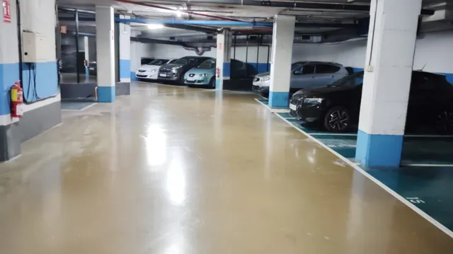 Parking 10m² en alquiler - Eixample — 4