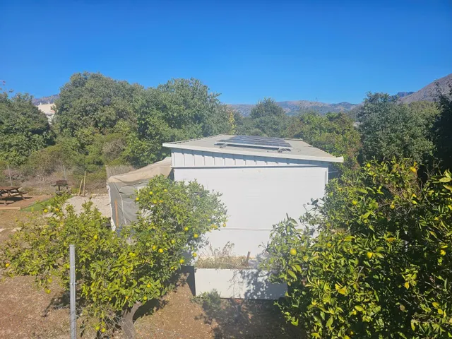 Se vende parcela con casa prefabricada zona La Nucia — 30