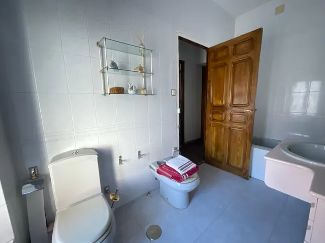 Gran casa en Chozas de Canales — 13