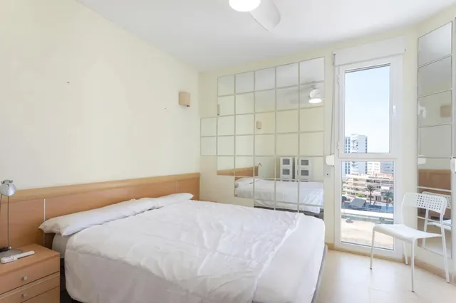 ÁTICO DÚPLEX CON DOS TERRAZAS FRENTE AL MAR — 14
