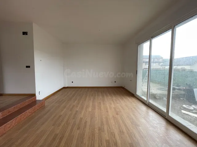 VENTA ADOSADO EN ALMAZCARA EL BIERZO — 3