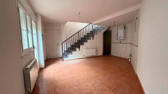 DÚPLEX VENTA VITIGUDINO. Urbis te ofrece un piso tipo dúplex en venta en Vitigudino Salamanca. — 4