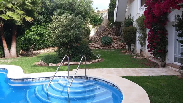 Chalet 10 habitaciones 560m² en venta - Riviera del sol — 10