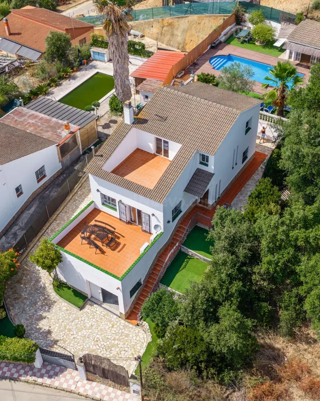 ✨ Casa con licencia turística, piscina privada y alta rentab - foto 3