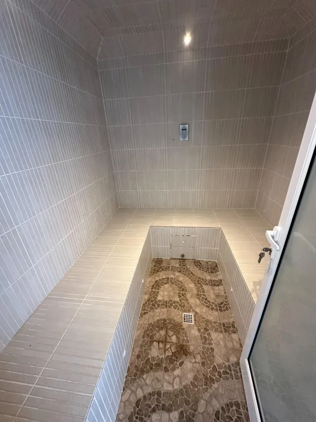 Chalet con piscina — 43