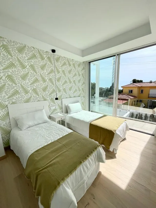 Villas urbanas en Marbella con magnificas vistas al mar. — 20