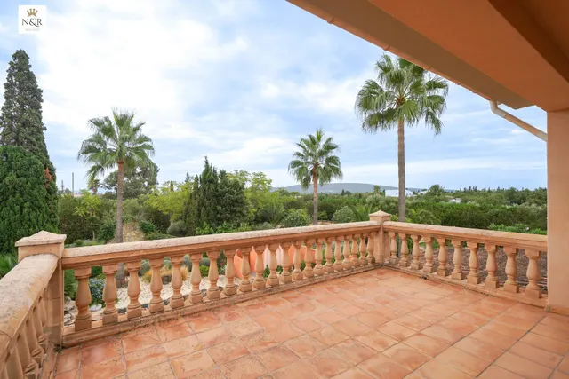 Finca rústica con espectacular casa con piscina y jardín mediterráneo en Consell, mallorca. — 18