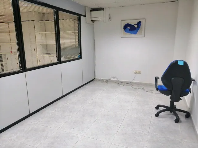¡¡¡¡¡¡  AMPLIO LOCAL ESQUINERO  EN CAN BORRELL !!!! — 9