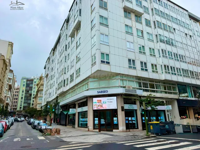 Espectacular piso de 187 m2 con garaje y trastero en la zona - foto 2