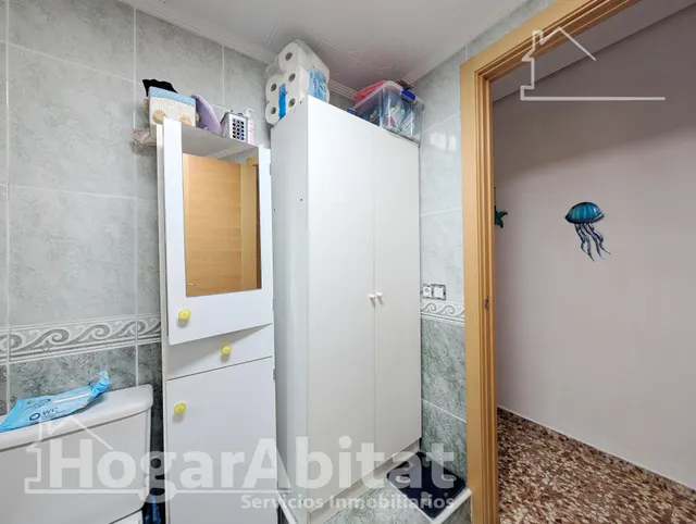 ¡UBICACIÓN IDEAL! AMPLIO, LUMINOSO Y EXTERIOR CON BALCÓN, TODO AMUEBLADO — 39