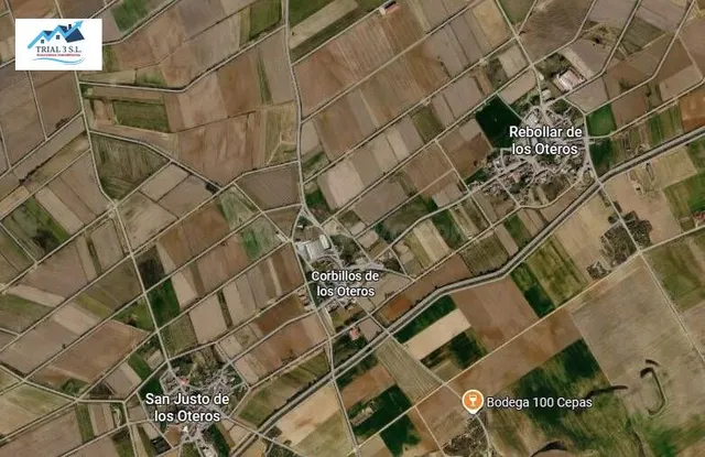 Venta de Casa Adosada en Corbillos de los Oteros (León) - foto 3