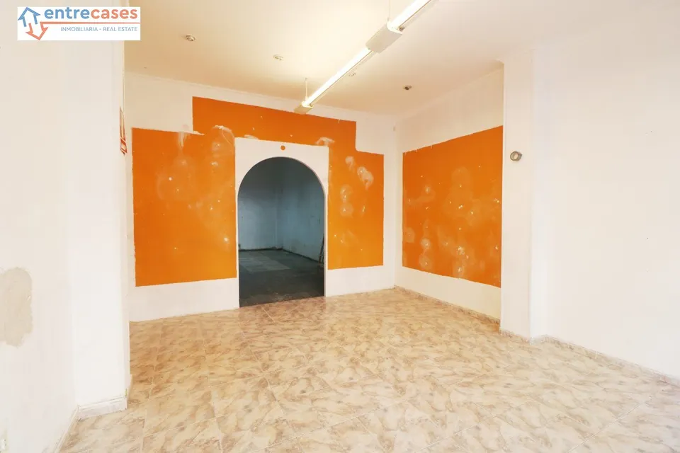 LOCAL COMERCIAL EN 9 DE OCTUBRE