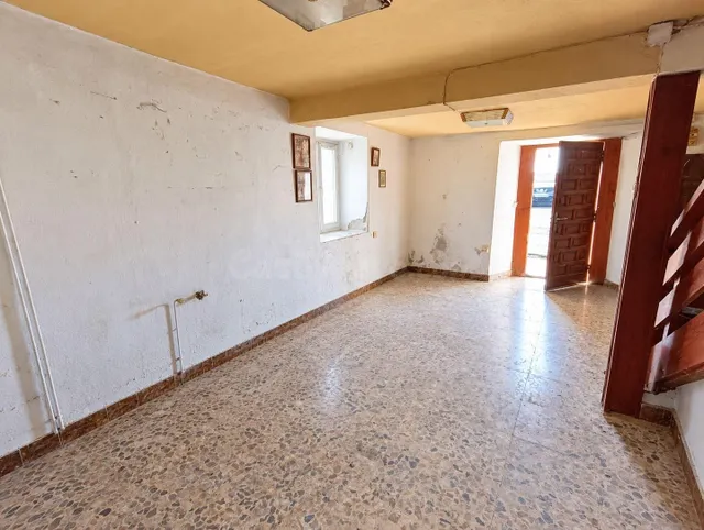 CASA LLENA DE POSIBILIDADES A UN PASO DEL MAR.- - foto 4