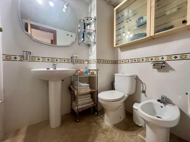 ¡espectacular piso con garaje, piscina, gimnasio y vigilancia 24 horas en calle maría maribrán! ✨ — 24