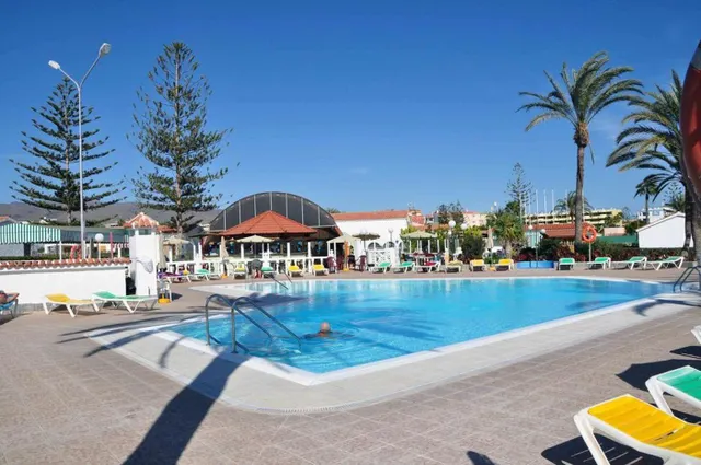 Bonito y céntrico bungalow en alquiler en Playa del Inglés — 12