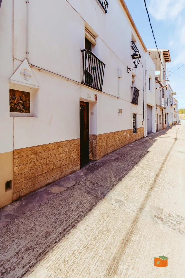 CASA EN VENTA EN FREGINALS (TARRAGONA) — 32
