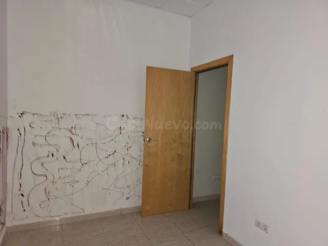 LOCAL COMERCIAL EN LA RAPITA — 4