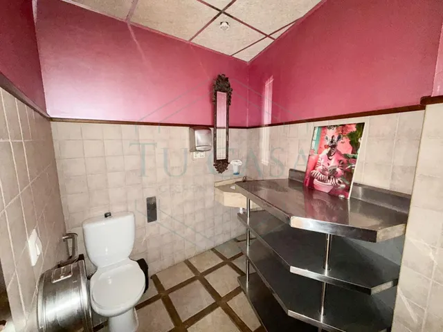 Excelente local comercial en planta baja cerca de la calle Ancha — 7