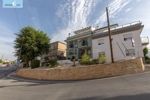Casa independiente a 5 minutos de Granada en buen estado par - foto 3