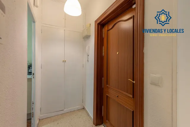 Piso ideal para inversión con alta rentabilidad junto a facultades de  Cartuja en Granada — 30