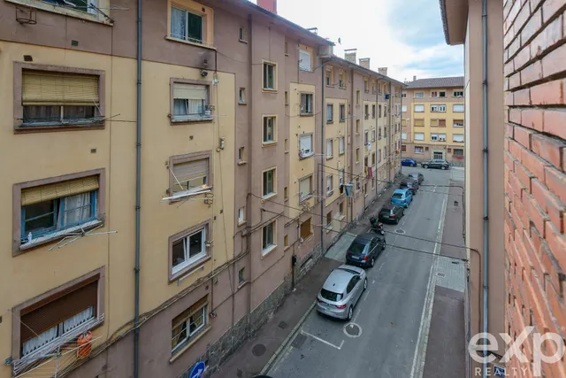OPORTUINIDAD DE INVERSIÓN, MIERES – 2 habitaciones Y COCINA INDEPENDIENTE — 28