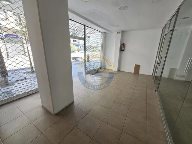 Cafetería con excelente ubicación — 20