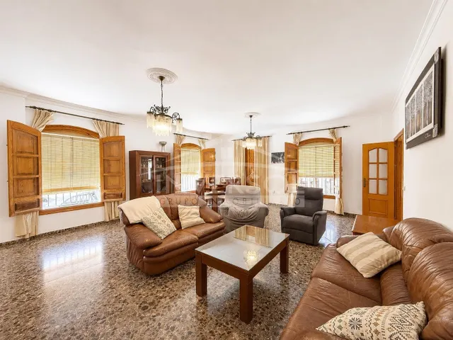 CASA SEÑORIAL EN ADRA - foto 2