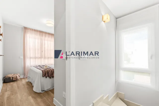✨ exclusiva propiedad en esquina con 393 m2 de parcela, piscina privada y energía solar en zona nou nazareth San Juan de Alicante — 37