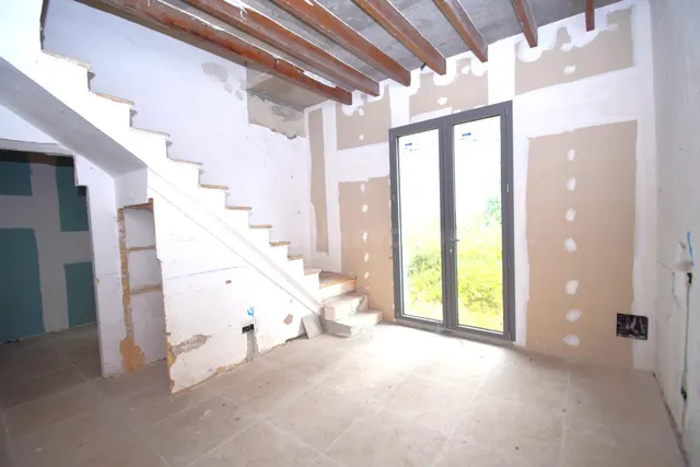 Casa de pueblo con proyecto básico con jardín y garaje en Mu - foto 2