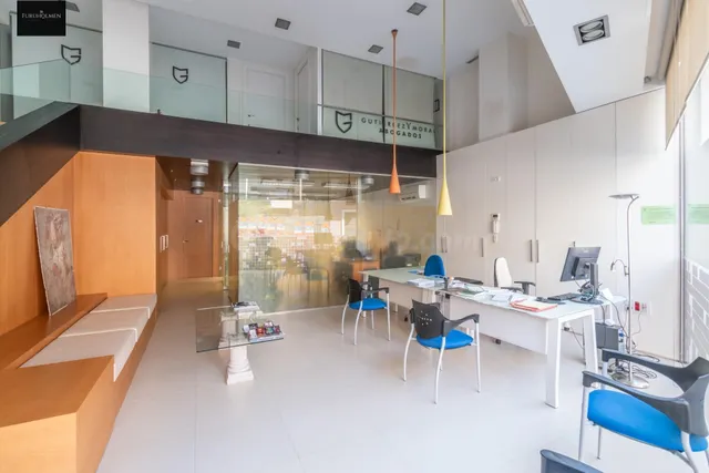Local comercial 6 habitaciones 200m² en venta - Motril puebl