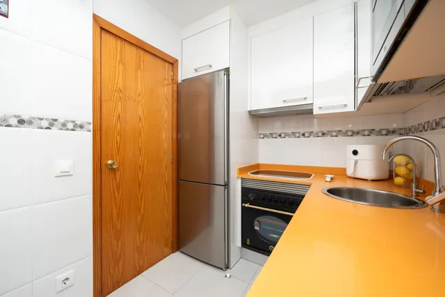 Dúplex de tres habitaciones en ZONA COLEGIOS — 9