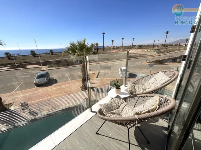 Ático  con vistas al mar  en el alamillo — 9