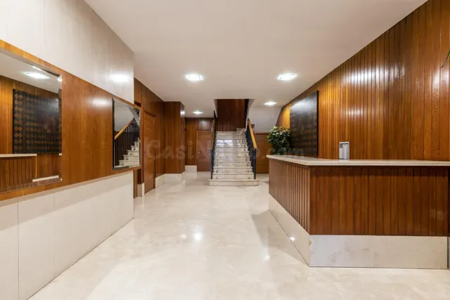 Piso en pleno centro de Granada con 2 plazas de garaje y trastero — 4