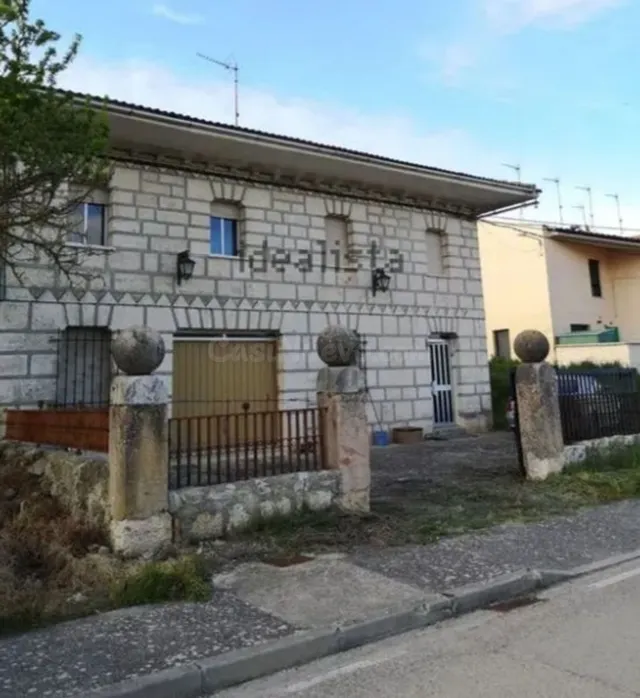 Finca rústica 5 habitaciones 230m² en venta - Castilla y leo