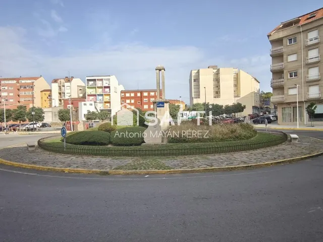 LOCAL EN VENTA EN BOIRO — 25