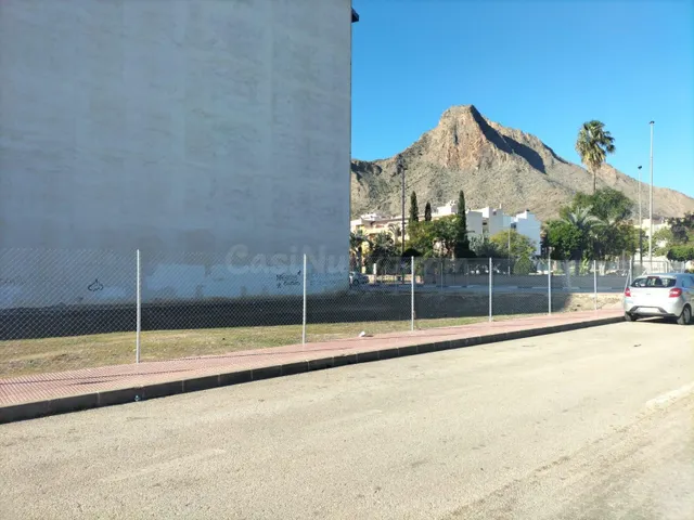 ️ Parcela urbana en esquina – Oportunidad estratégica en Cal - foto 2