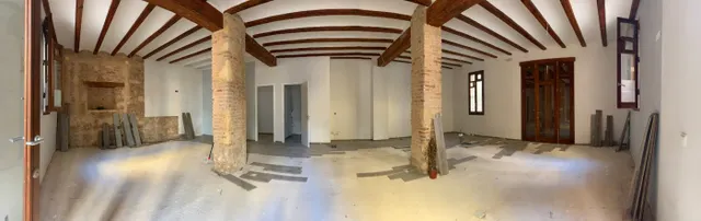 BAJO COMERCIAL ESQUINERO EN EL CARMEN,  EN LA MISMA PLAZA SANTA CRUZ . — 4