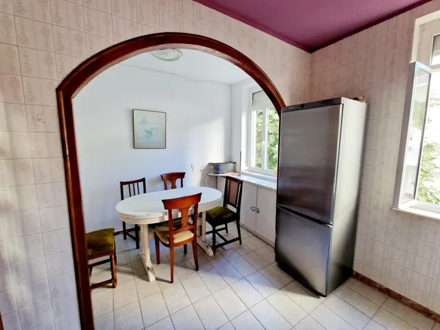 EXCLUSIVO CONJUNTO DE DOS CASAS CON JARDÍN Y GARAJE A 300 METROS DE LA PLAYA DE A RAPADOIRA – FOZ — 18