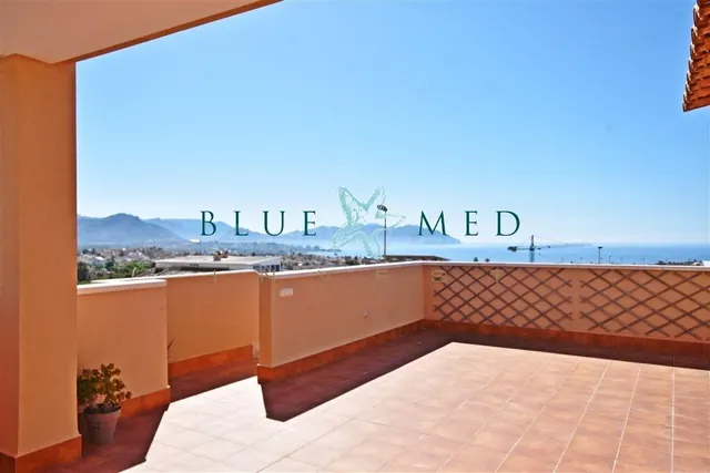 ÁTICO CON GRAN SOLÁRIUM, VISTAS AL MAR Y PISCINA EN EL ALAMI - foto 4