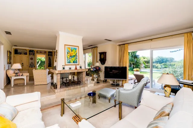 Chalet 4 habitaciones 350m² en venta - Marbella - foto 4