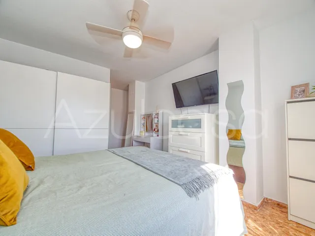 Ático en venta de 2 dormitorios y 2 baños en Gran Vía, Alicante — 29