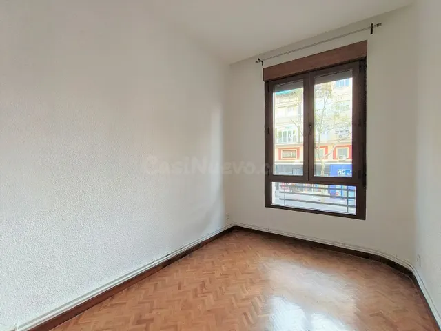 Piso 2 habitaciones 51m² en alquiler - Jerónimos - foto 2
