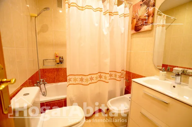 EN RESIDENCIAL CON PISCINA Y GARAJE CERCA DEL MAR — 39