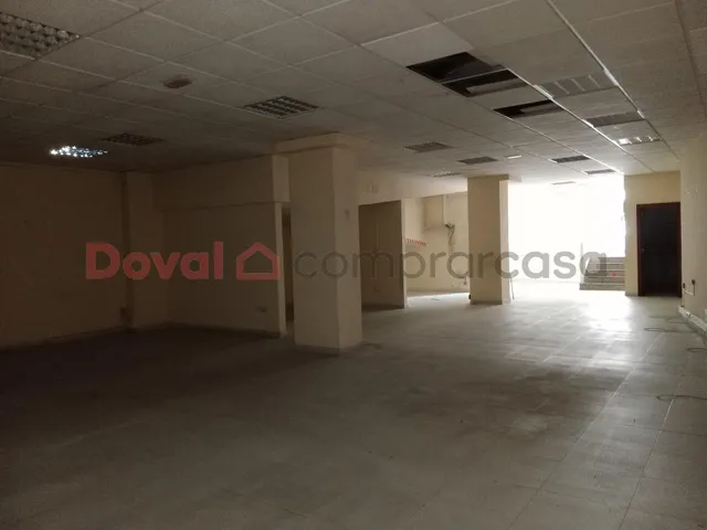 LOCAL EN TORRENTE BALLESTER — 6